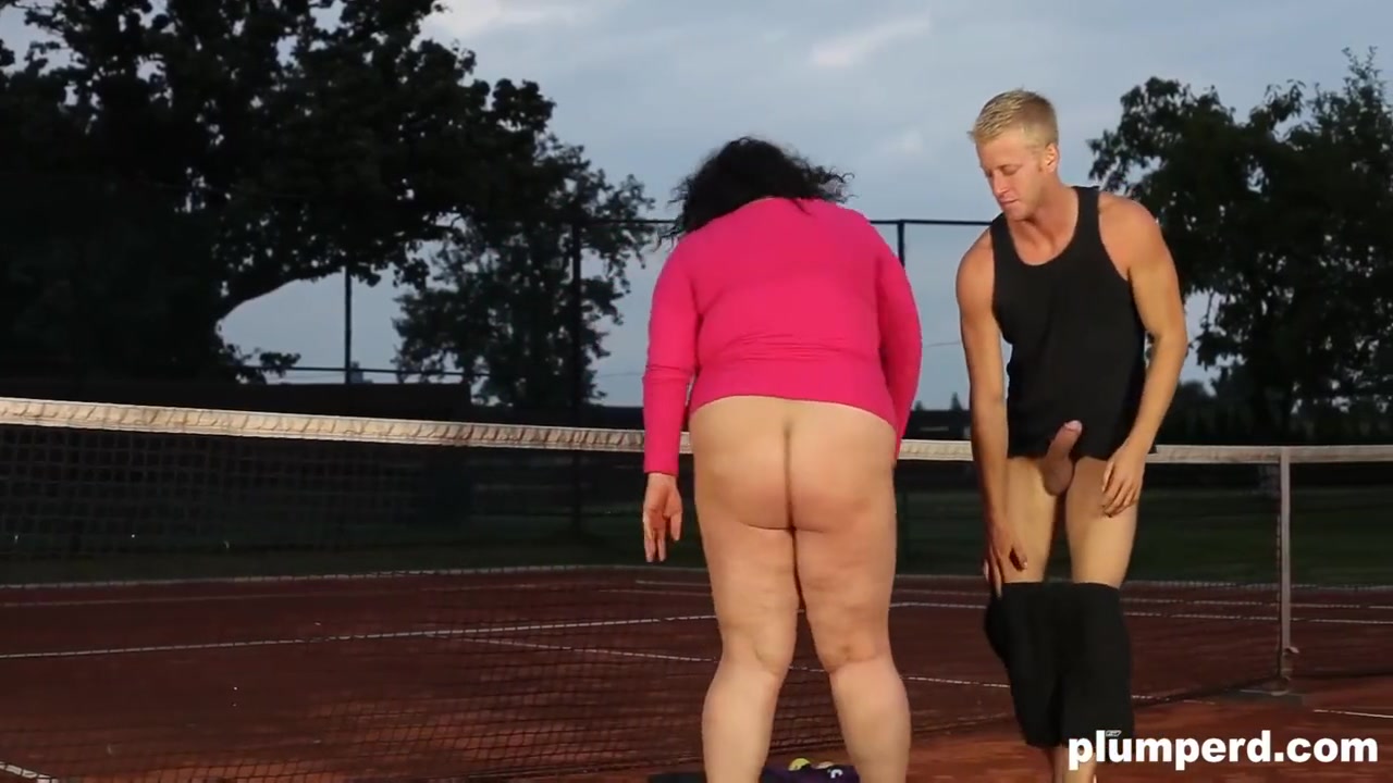 Bbw Dominatrix Face Sitting For Tennis Lessons