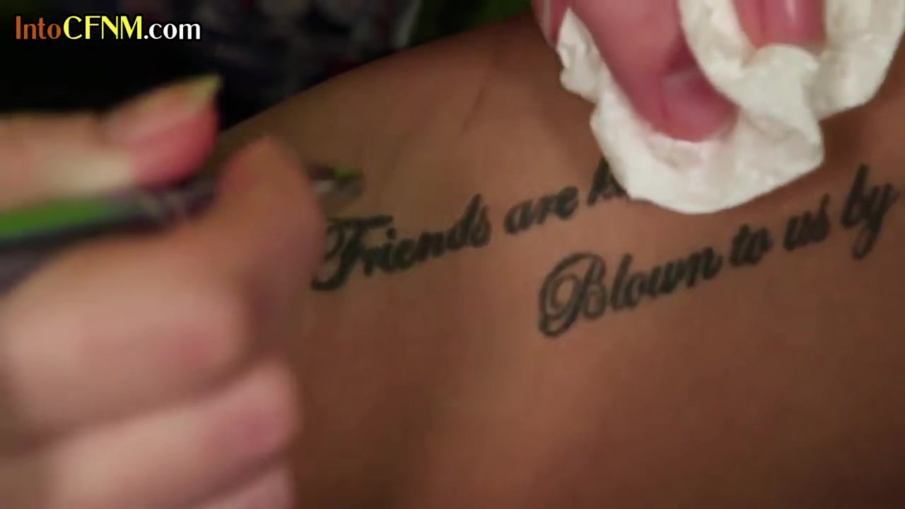 Kinky cfnm dominas sucking tattoo sub in erotic parlor