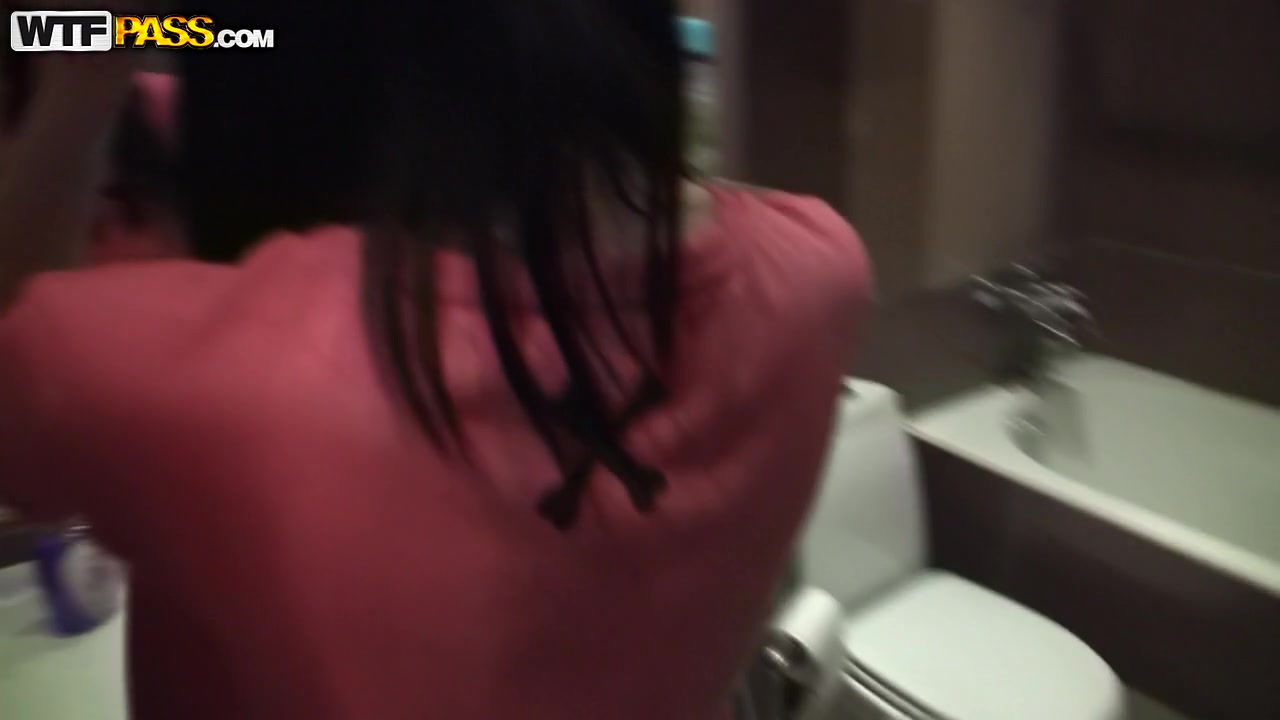 Erica in Amateur teen 18+ Chick Getting Cock In Vagina - WTFPass