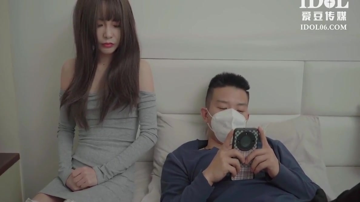 Curvy Asian Babe Seduces Her Stepbrother Stepfather And Gets Caught Riding Their Cock
