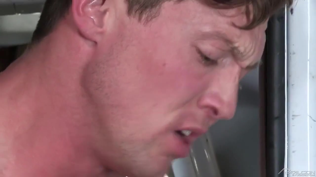 Quin Quire And Pierce Paris In And Sneak Ass Fucking