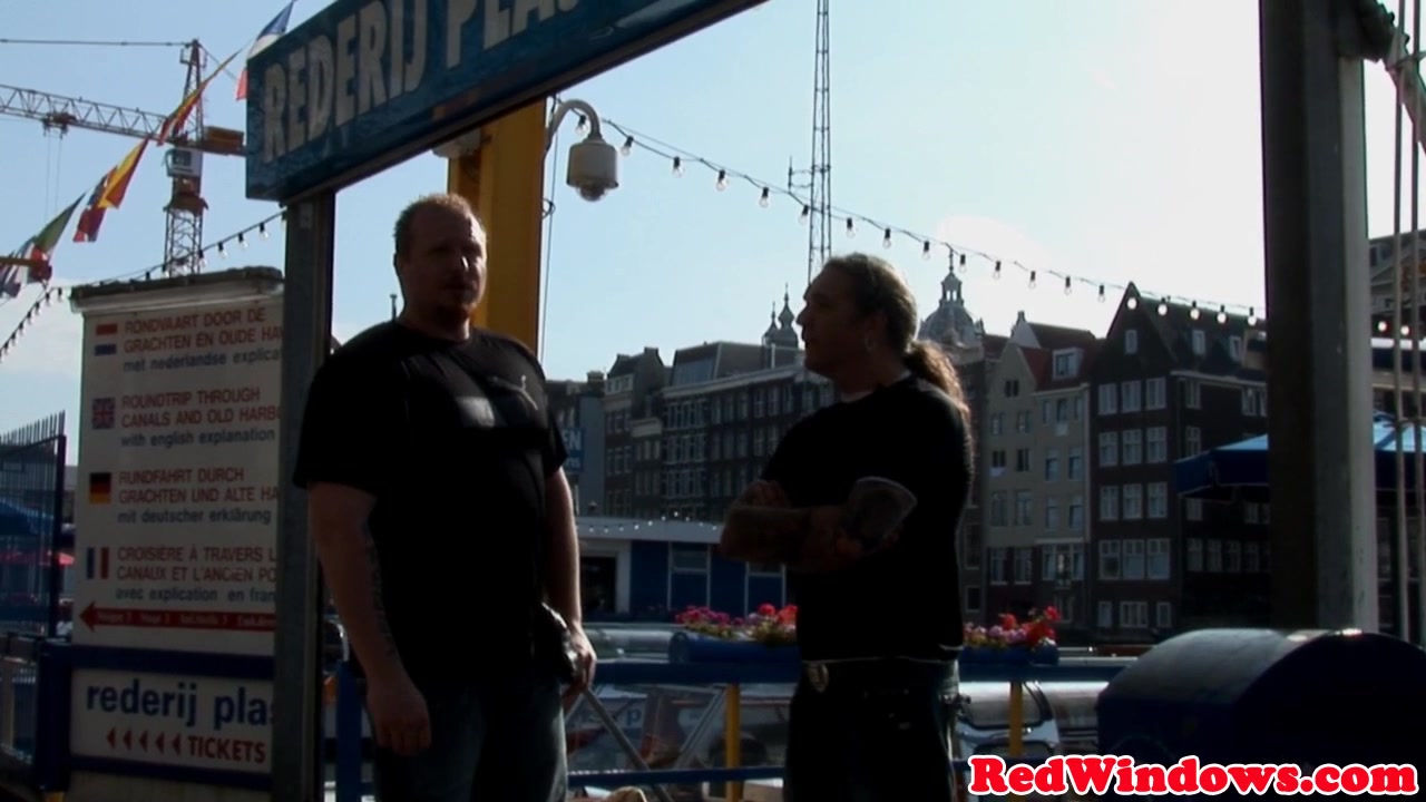 Doggystyled dutch hooker spoils tourist