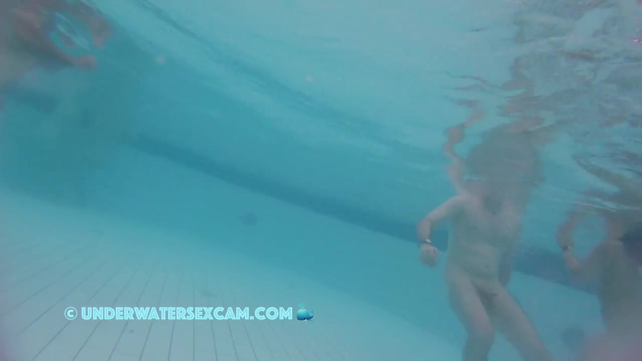 She Is Hot And Horny And Wants To Get Fucked In A Sauna Pool