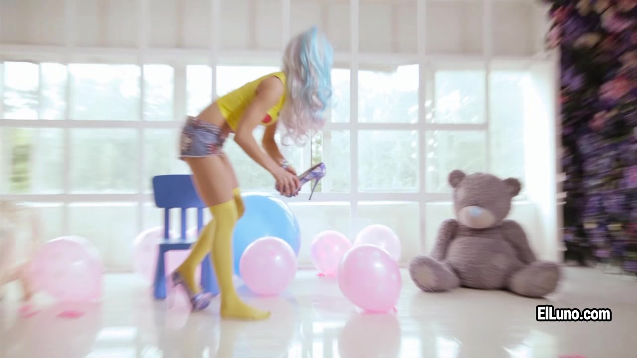 Yuno - Pikachu And Balloons