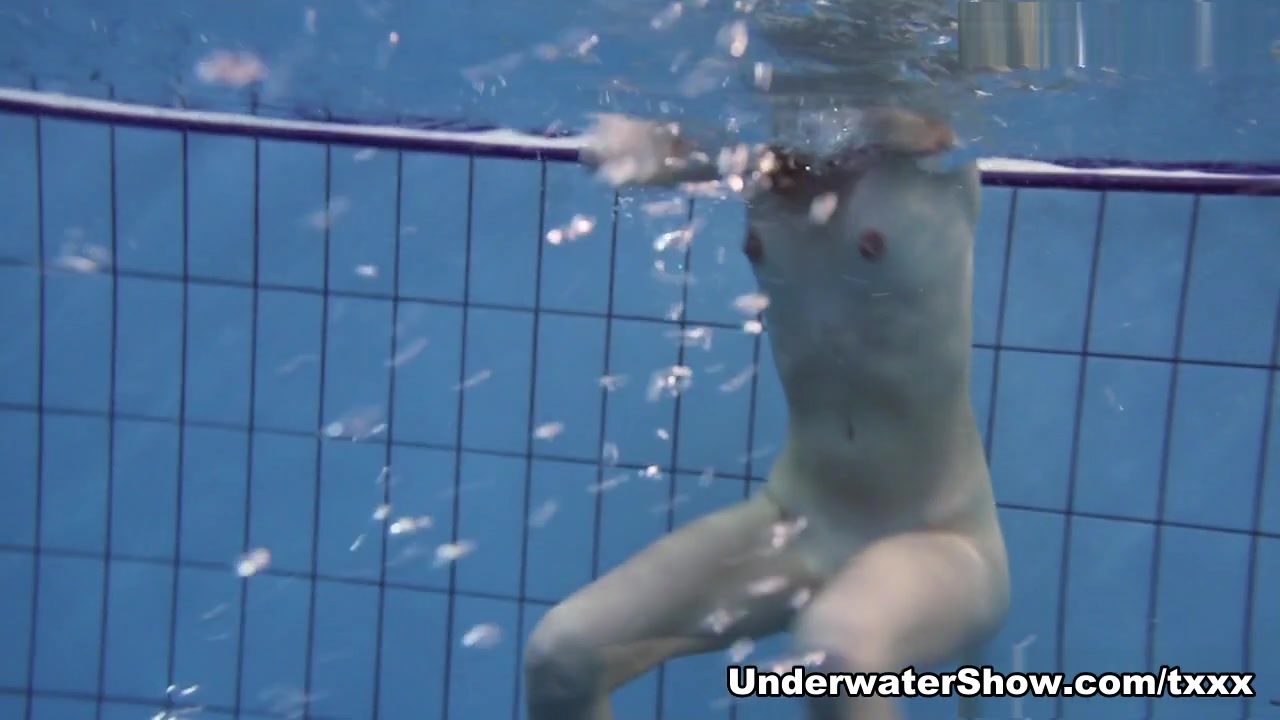 UnderwaterShow Video: Nastya