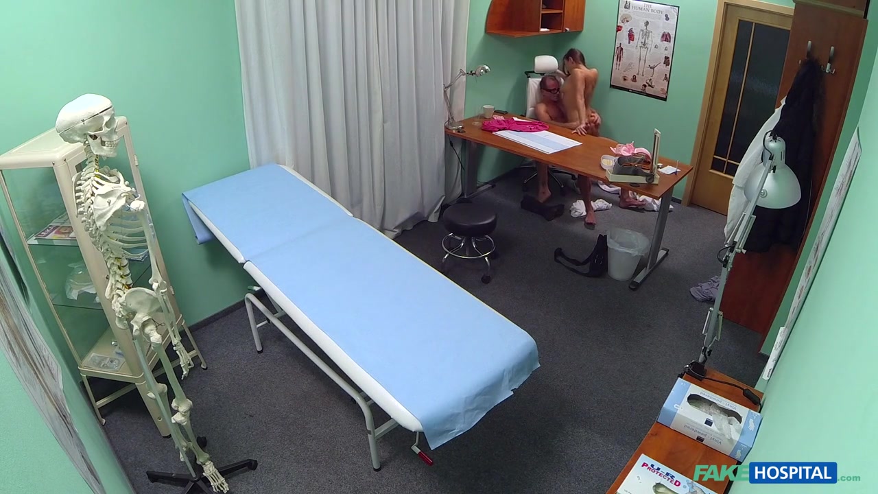 Mea in Doctor decides sex is the best treatment available - FakeHospital