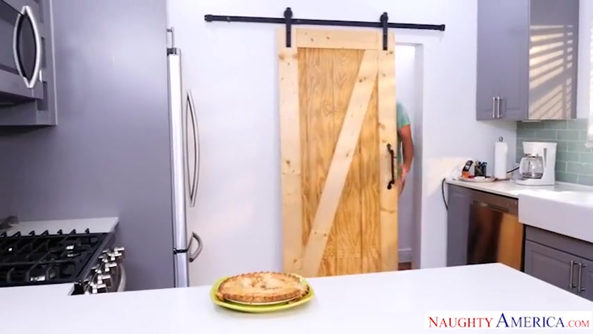 Ass Fucking In The Kitchen Trumps Apple Pie