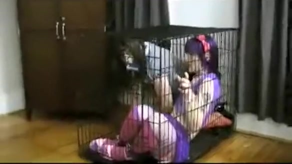 2 Sissy Take A Strapon