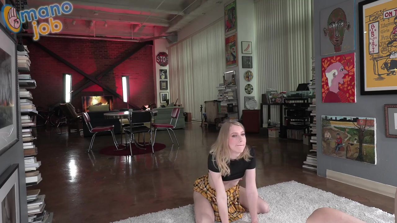 Teases And Jerks Mister Pov In This Point-of-view Hand Job Video Called Kallies Big Problem! - Kallie Taylor