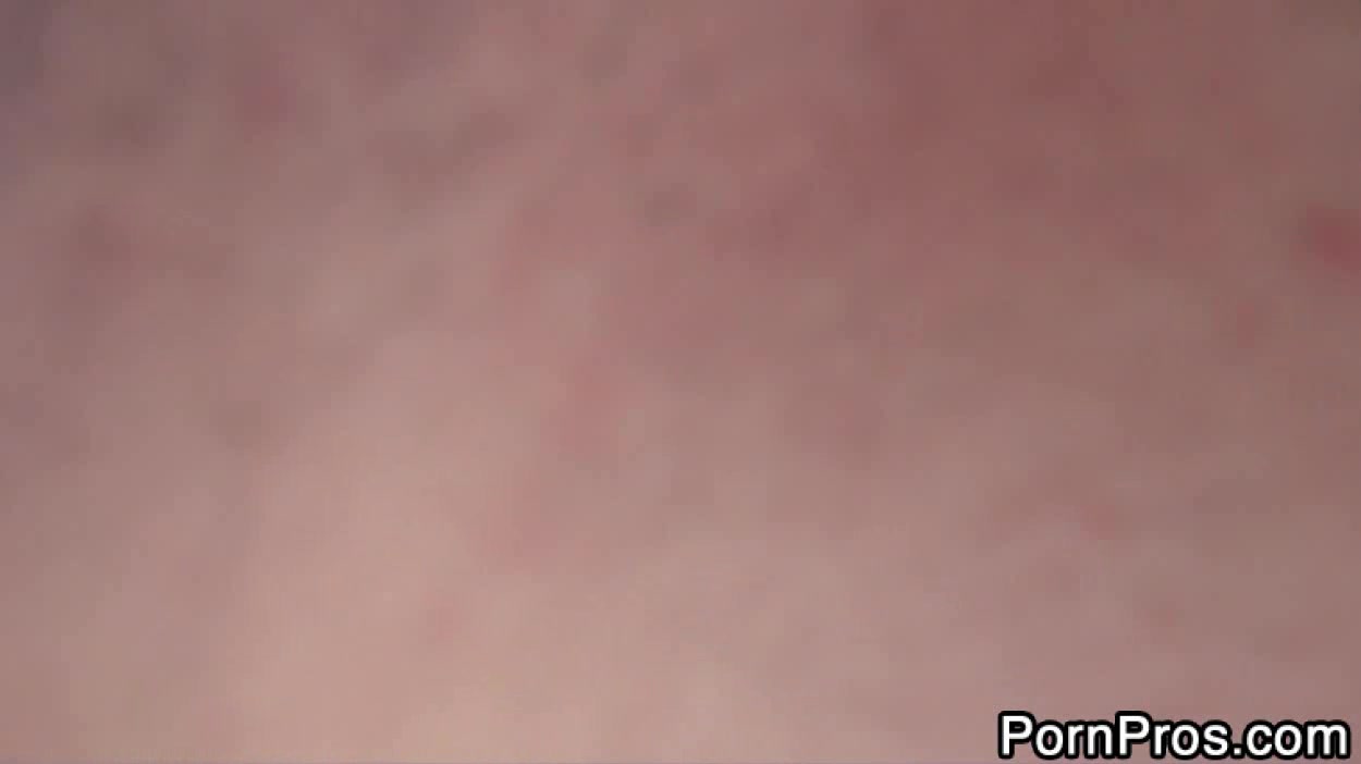 Amateur video I took while screwing my girlfriend in the car