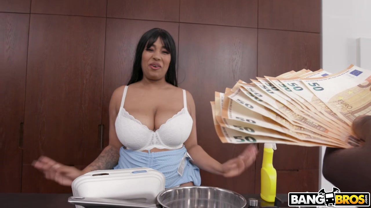 Maid Shows Off Her ASSets