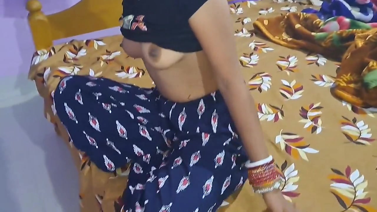 Newly Marriage Couples Fully Enjoy And Chudai In Indian Fucked