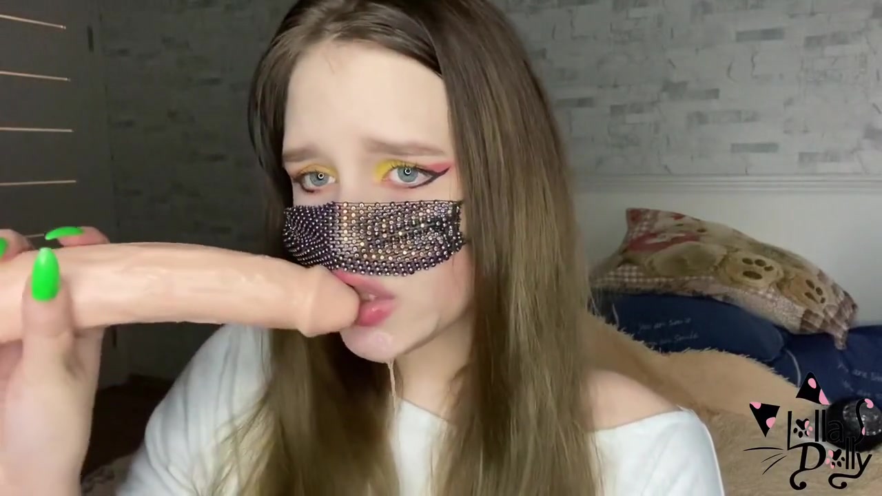 Lolla Dolly - Sweet Bitch Swallows A Huge Dildo