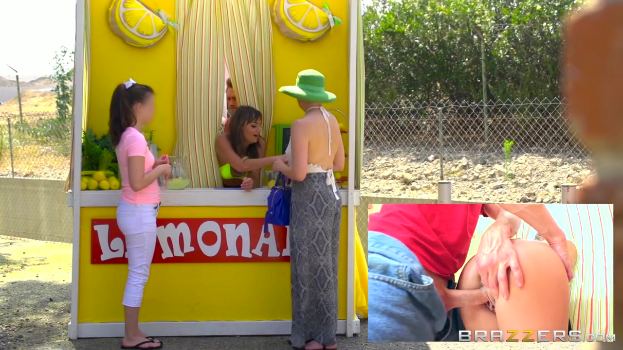 Charlotte Cross & Bill Bailey in ZZ Lemonade: Charlotte Cross - Brazzers