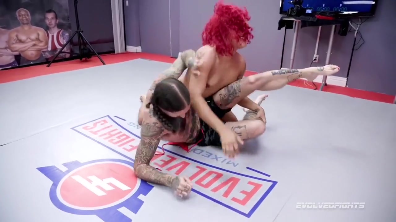 Vs Ruckus- Sex Fight. 69 On The Mat Fucking - Daisy Ducati