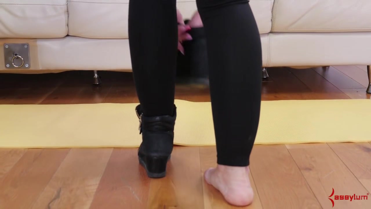Anally pounded sub relishes BDSM