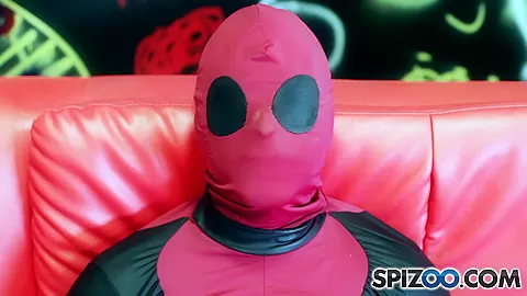 August Ames Meets Deadpool - Spizoo