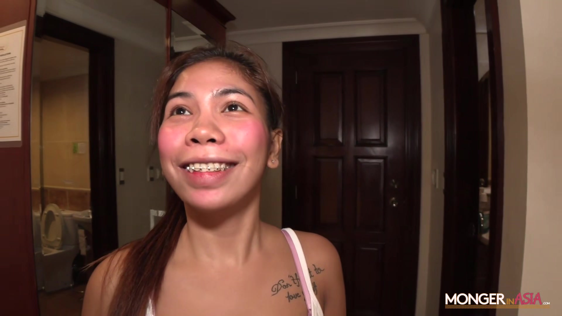 Bubble butt Thai teen 18+ with braces gets creampied