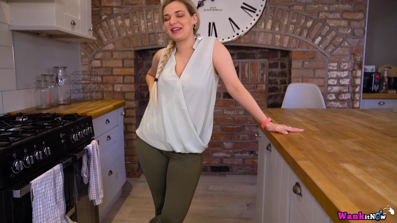 Dolly - Morning Wood - Sexy Videos - WankitNow