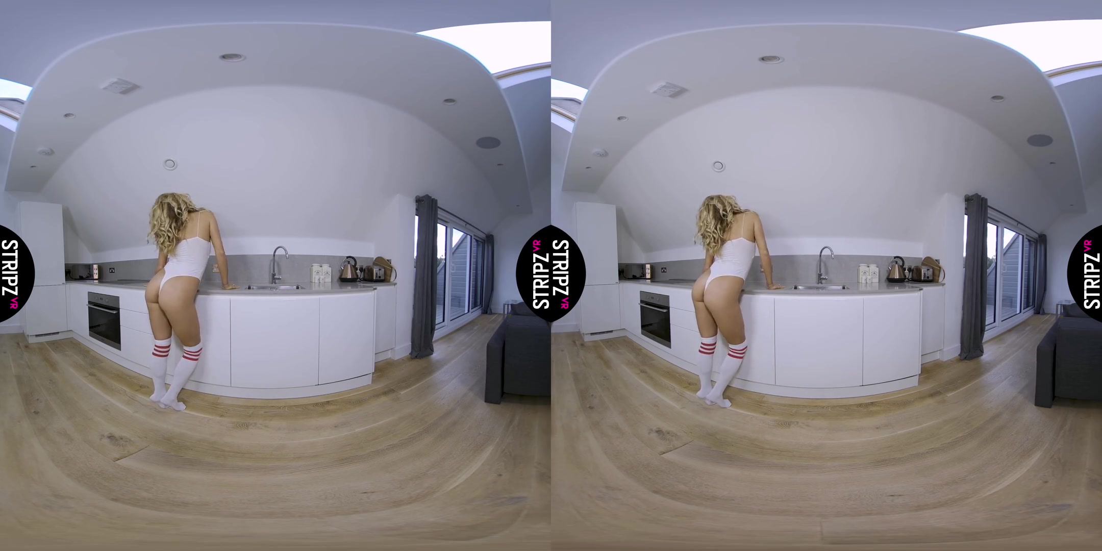 Bexie Williams in Studio 66 - StripzVR