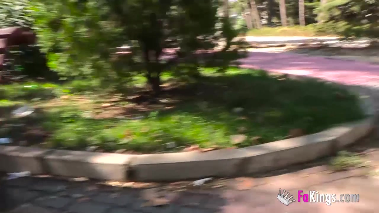 I'm screwing a milf I met on the Internet. Come to film her fuck!