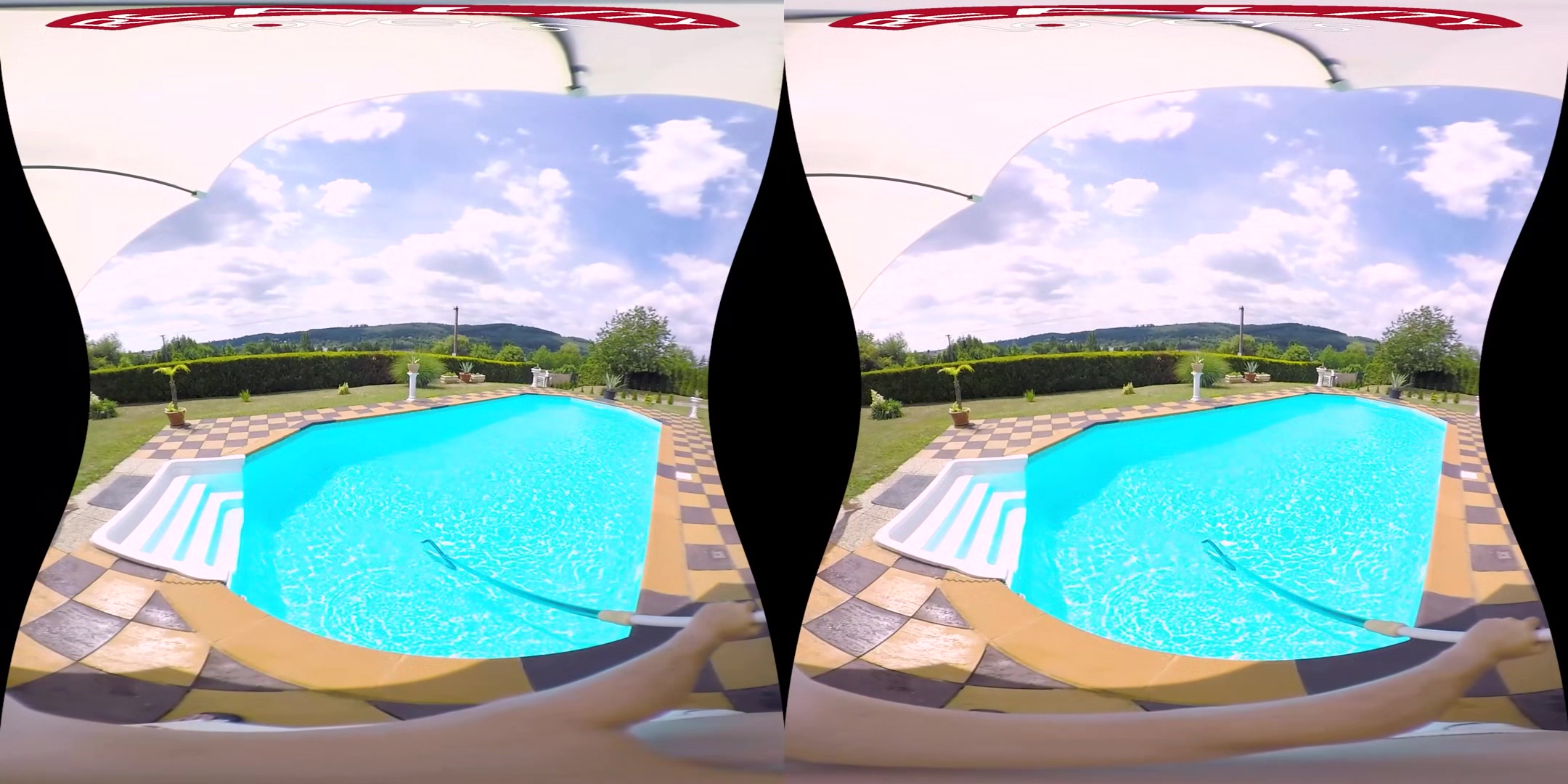 Seducing The Poolboy - RealityLovers