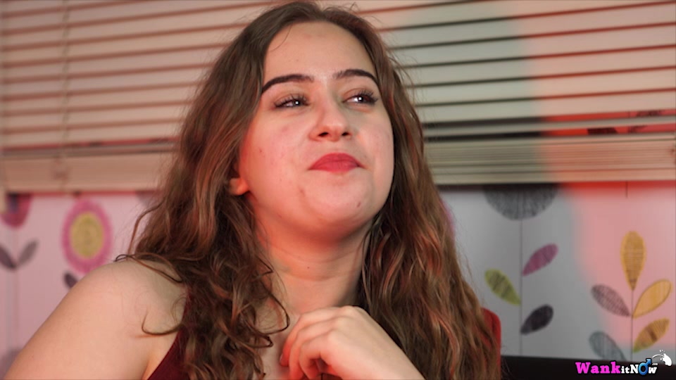 Lara - Wank With Me - Sexy Videos - WankitNow