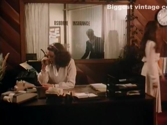 Annette Haven, Lisa De Leeuw, Veronica Hart in classic porn scene