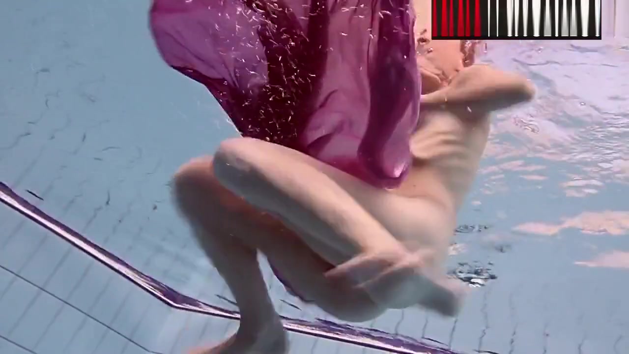 Smoking Hot Russian Redhead In The Pool