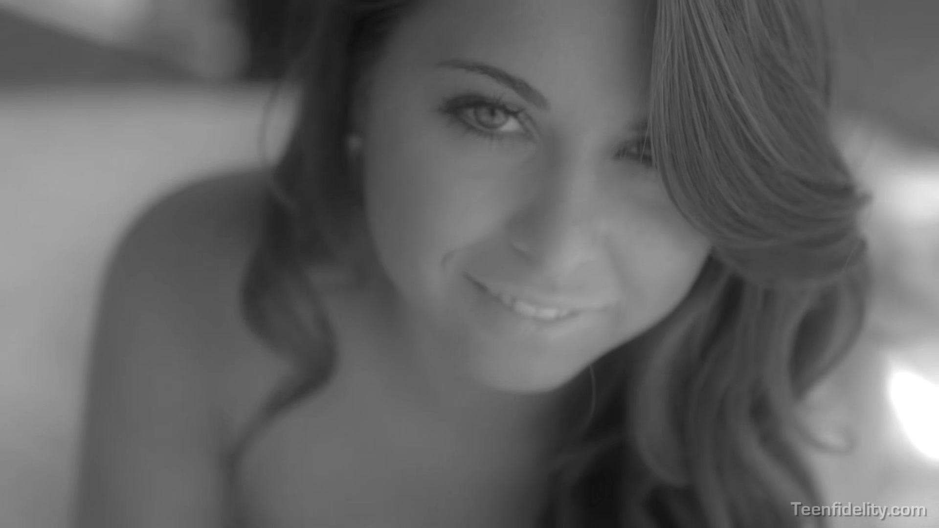 Sensual Sensation - Starring: Riley Reid - PornFidelity
