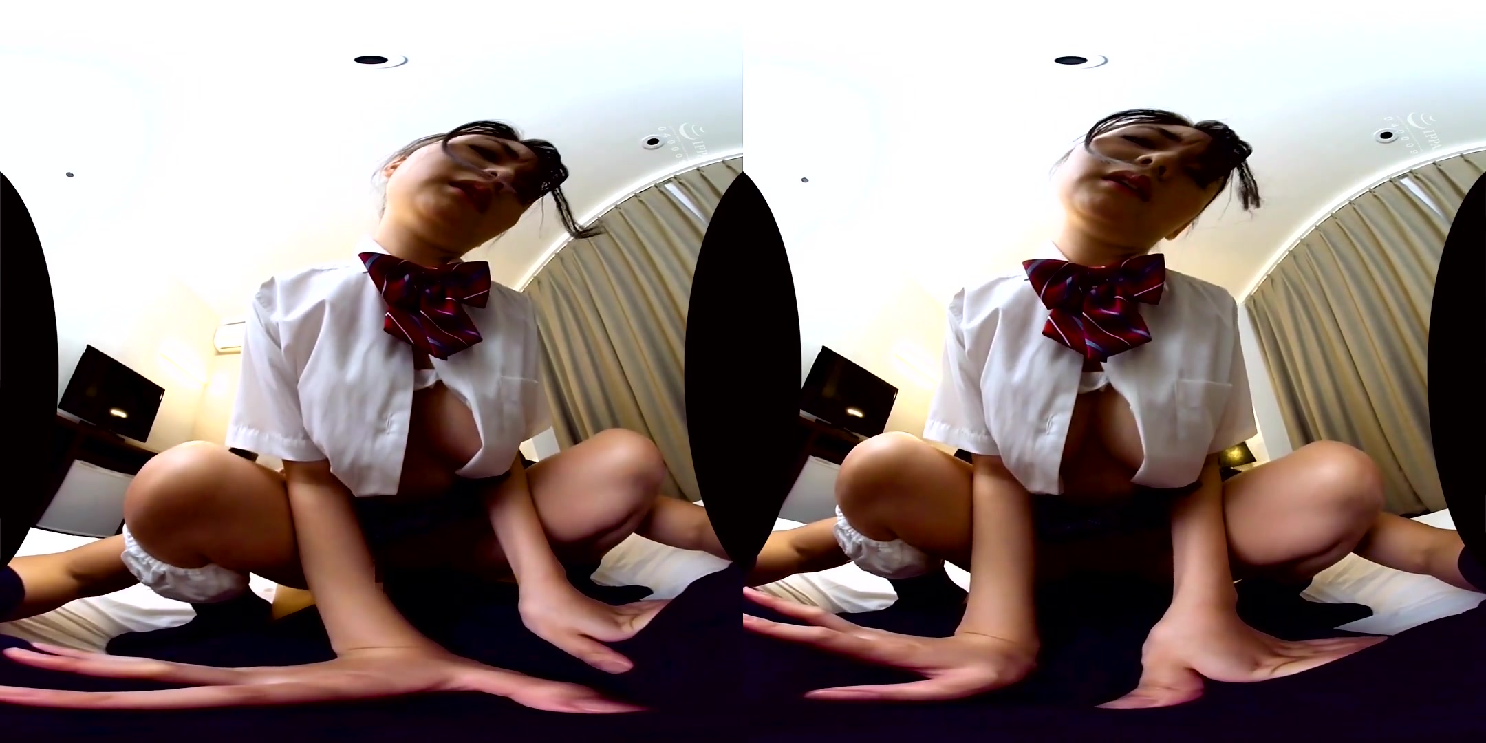 Circle Dating! I Blame the Beautiful I Met Online; Curvy Young Japanese Fucked in Bed