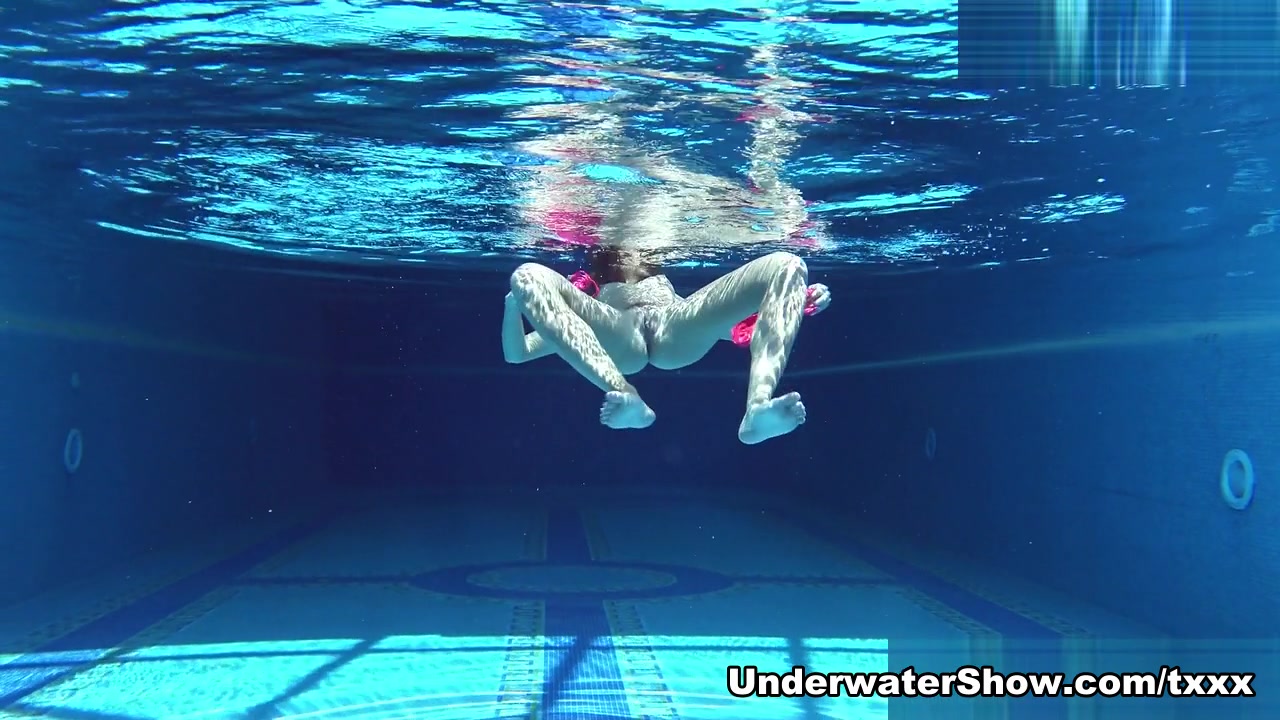 Tiffany Video - UnderwaterShow