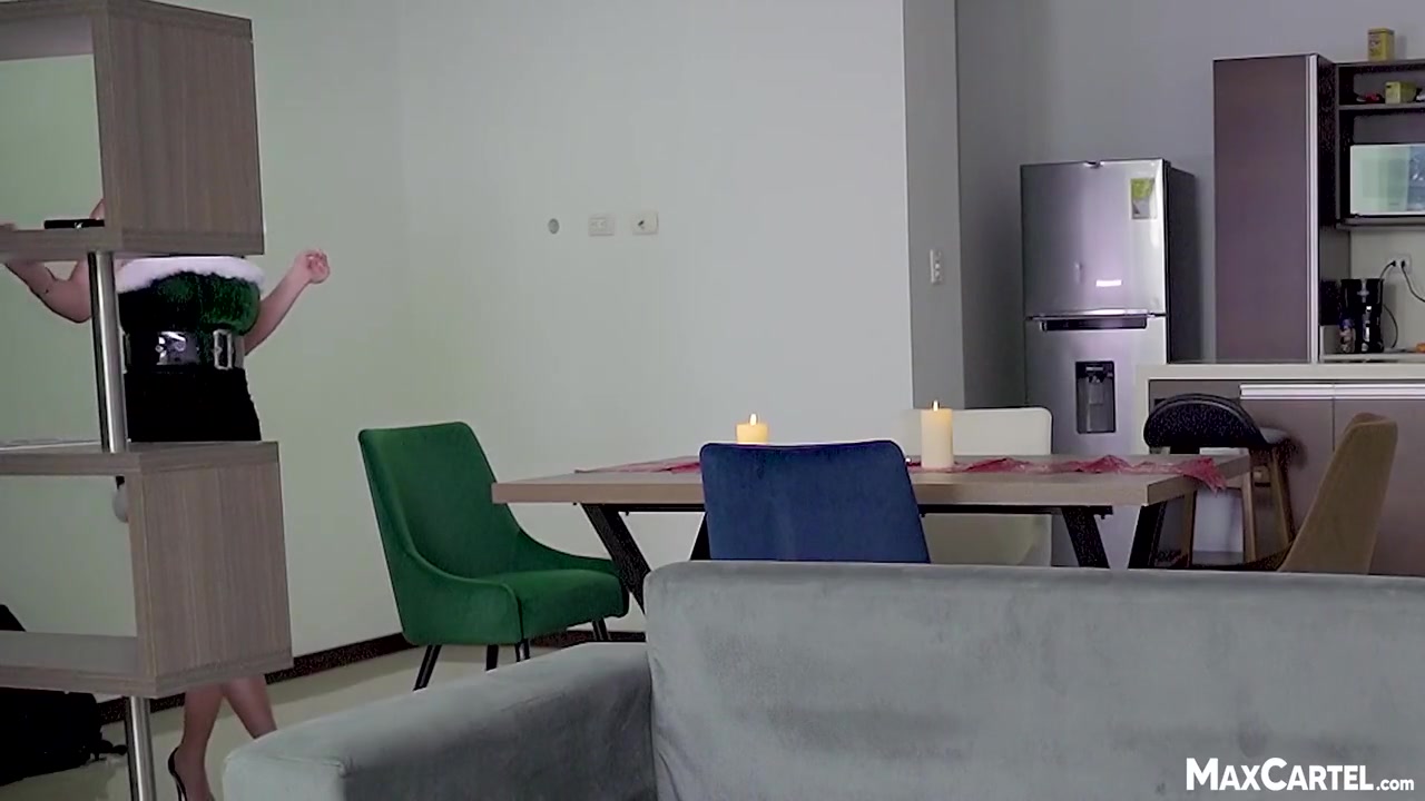 Her Stepsister Watches Us Fuck On Christmas Morning 5 Min - Kourtney Love And Max Cartel