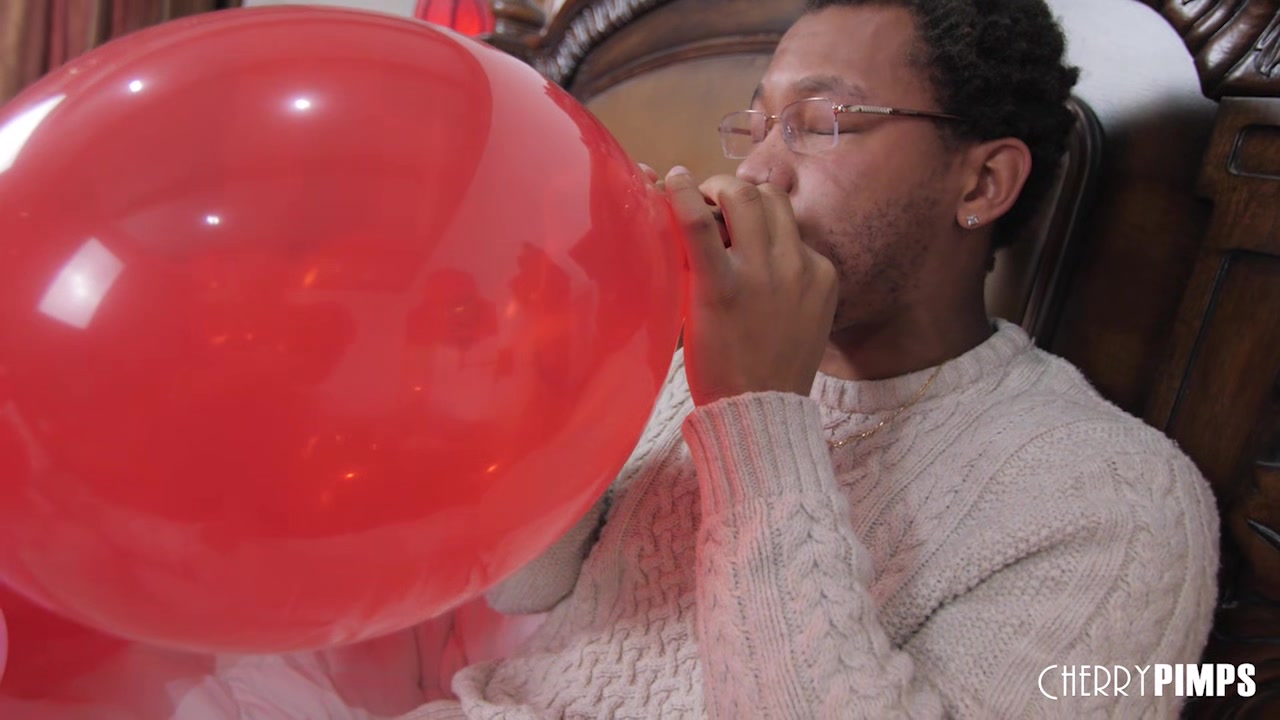 Zoey Monroe Celebrates Valentines Day with Sex