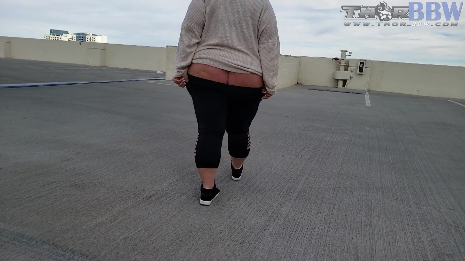 Suzee Que Public - Thor-Bbw