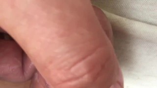 close up head massage "frenulum froid"