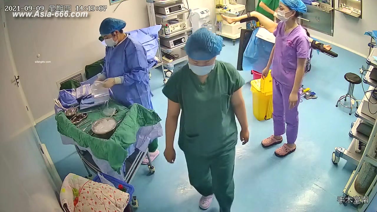 Peeping Hospital patient.12