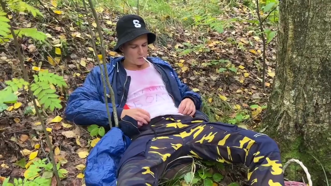 A Guy Followed A Cute Guy In The Woods And Caught Him Jerking Off