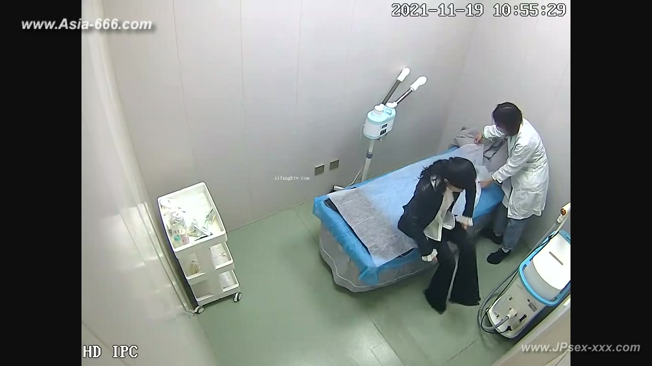 Peeping Hospital patient.21