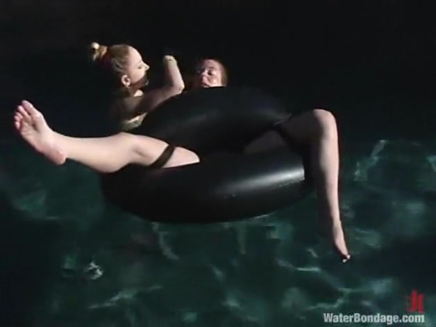 Jade Marxxx in Waterbondage Video