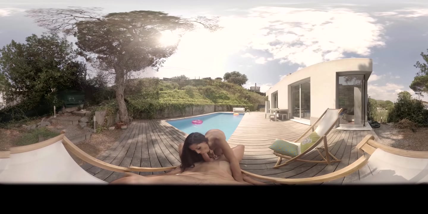 The Pool Boy: Perfect Blowjob