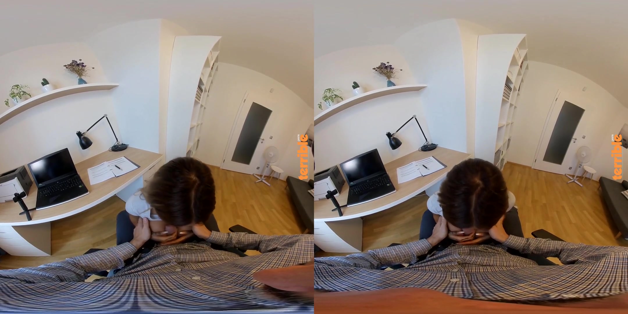 Daisy Lee in Dresscode Issues - Prologue - perVRt