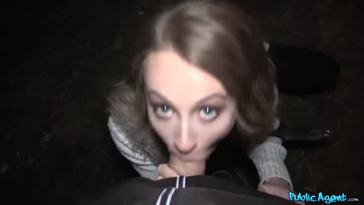 Makes Out With Czech teen 18+ - Carmel Anderson And Martin Gun
