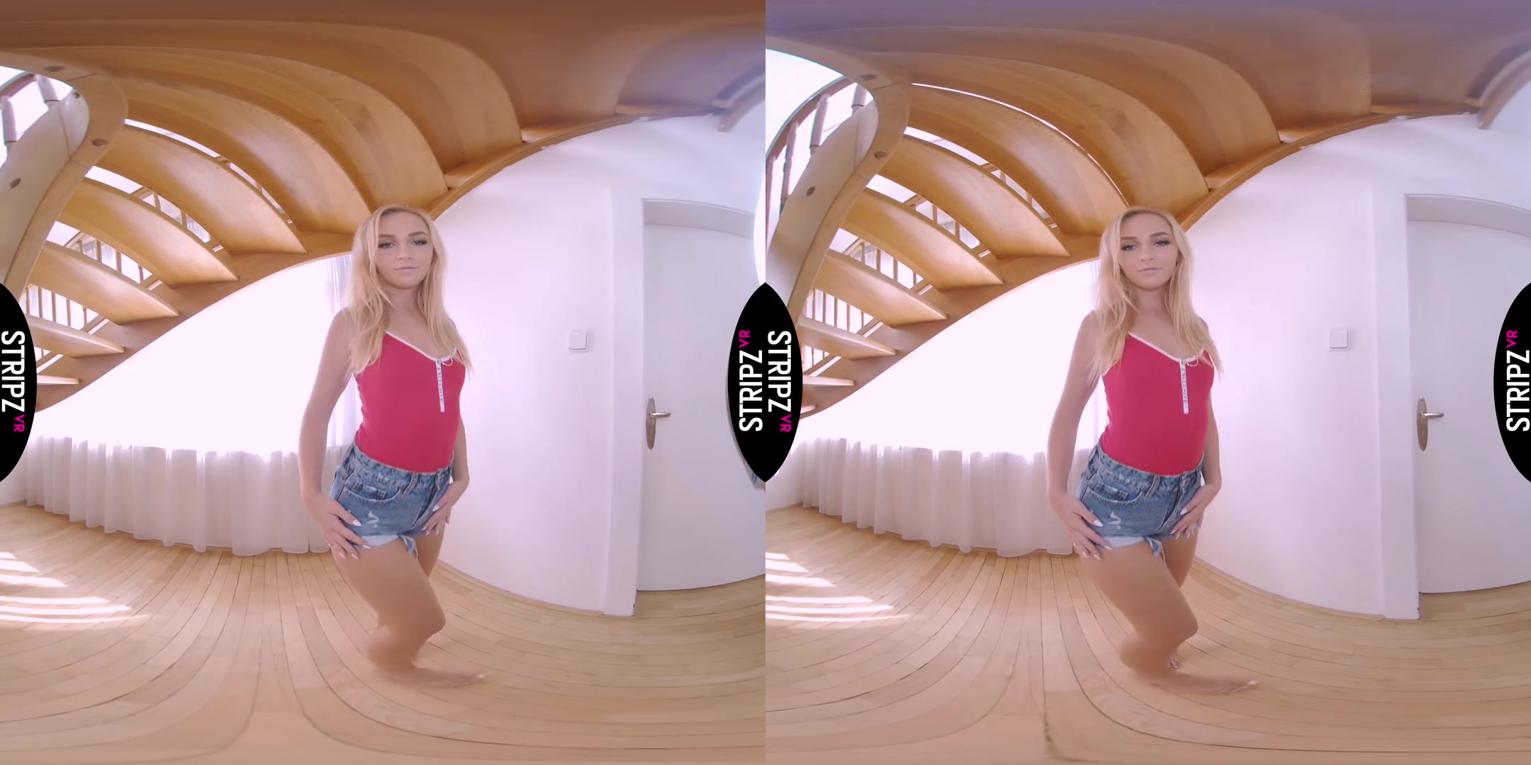 Hot Pants - Amazing Blonde Babe Solo Striptease in VR