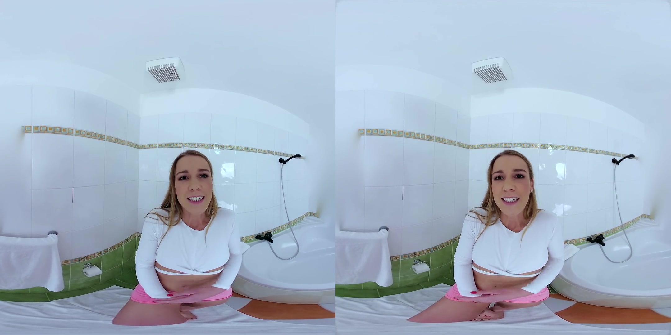 Alexis Crystal in Peeing Alexis - CzechVRFetish