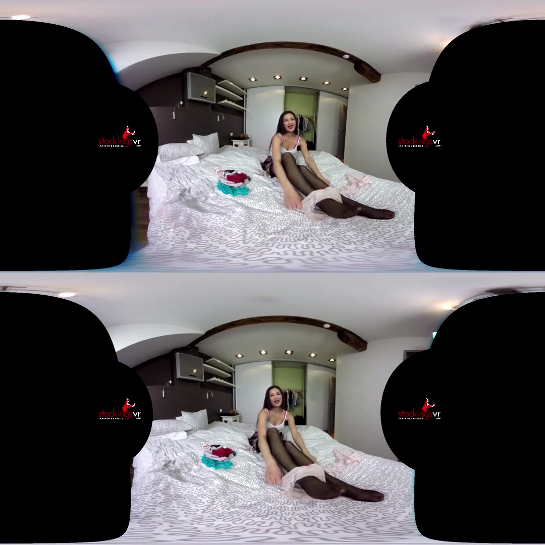 Rosaline Rose in Hot Panties Rosalina Rosa - StockingsVR