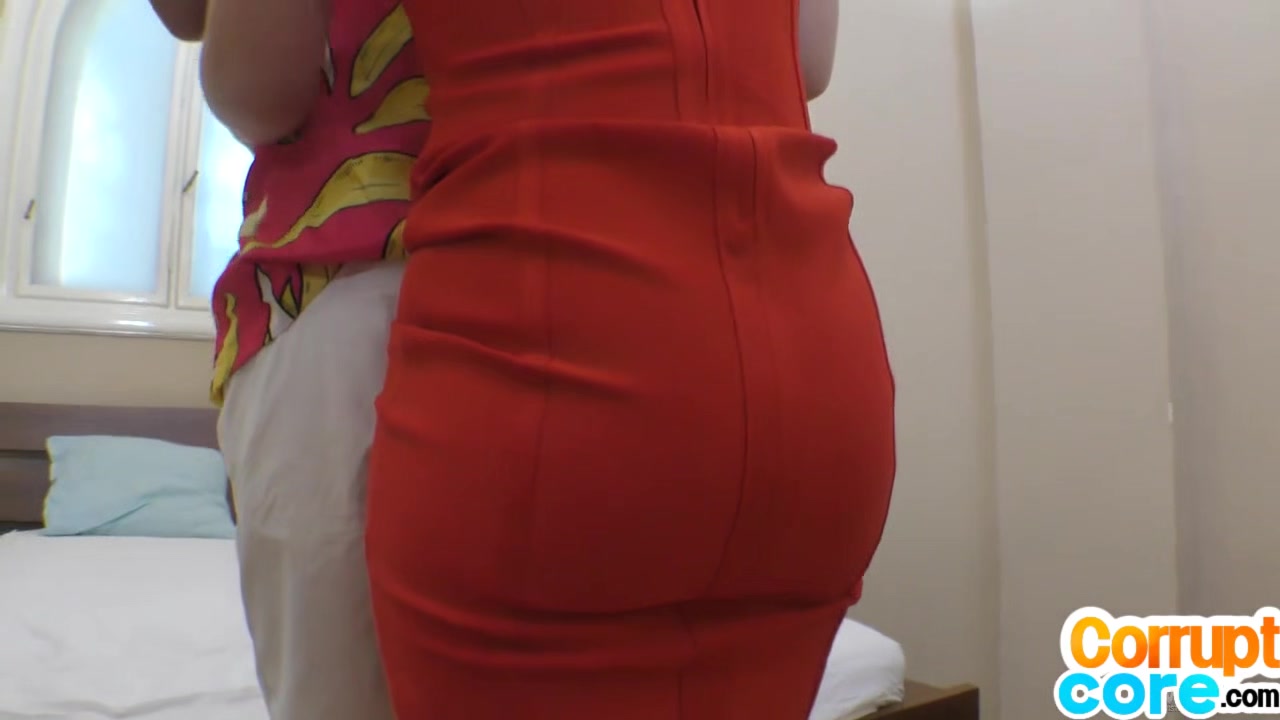 Amateur 21yo blondie getting drilled before throating