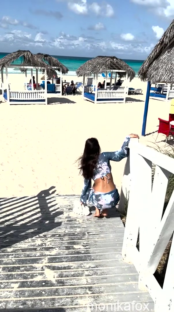 Sexy Monika Fox Walks Along Beach Of Varadero - Monikafox