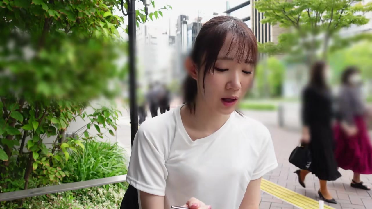 0002353_貧乳スレンダーの日本人女性がガン突きされるアクメのセクース
