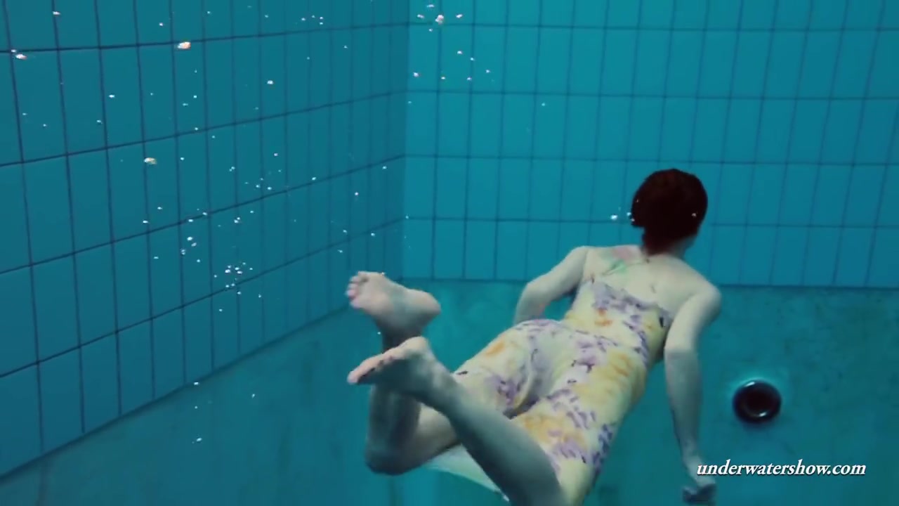 Russian Petite Skinny Beauty Lera Underwater